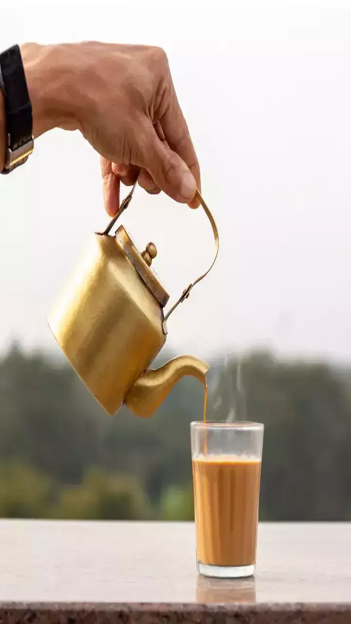 టీ ఎక్కువగా తాగితే స్కిన్ టోన్ మారుతుందా ?