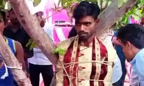 Groom, bride family, demanding dowry, Uttar Pradesh,  Pratapgarh