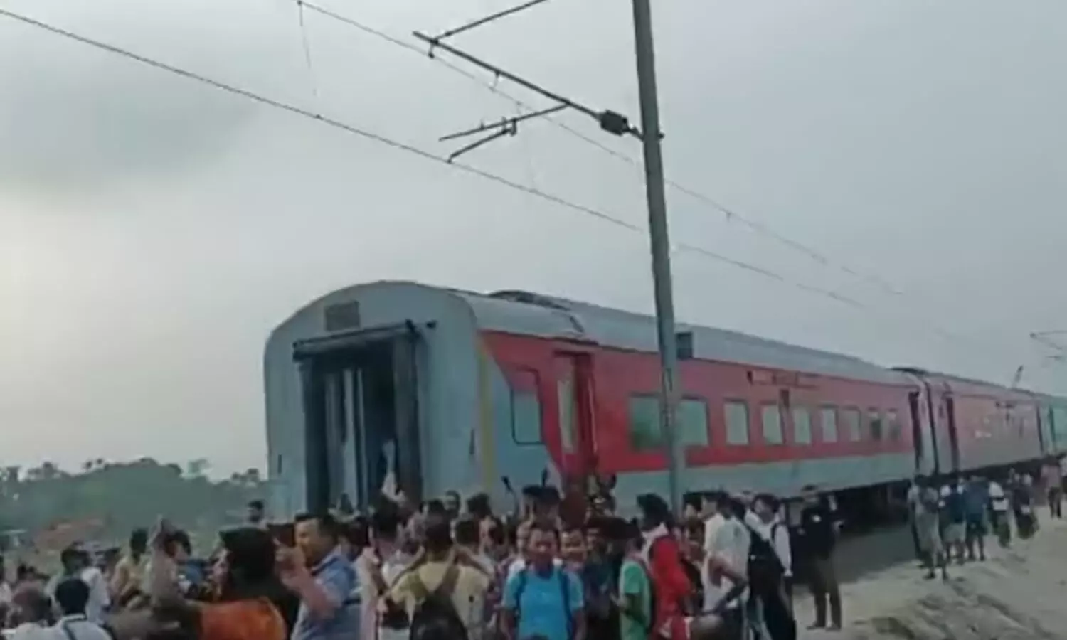 train detached, lohit express detached