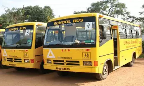 jammalamadugu, school bus accident