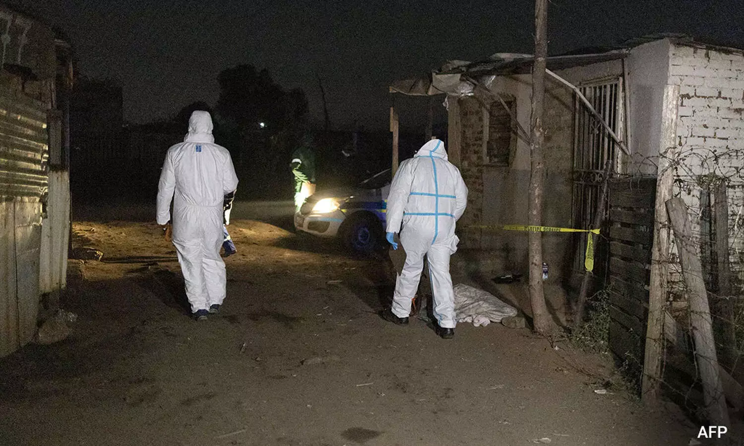 మురికివాడలో గ్యాస్ లీక్.. 16 మంది మృతి