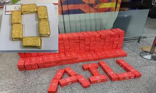 gold and cigarettes smuggling