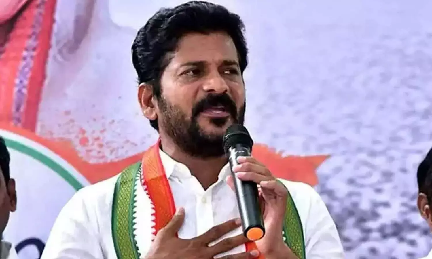 TPCC Chief Revanth reddy, Kalwakuntla family, Telangana, Congress