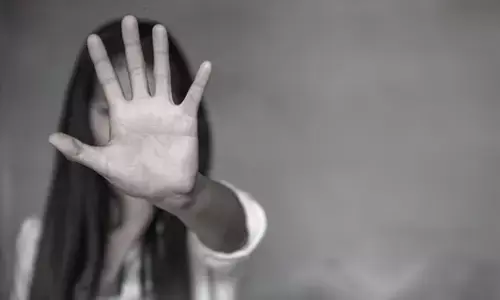 Karnataka, Pastor , minor girl, Crime news