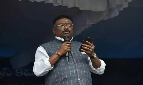 Dasoju Shravan fires on Kishan Reddy