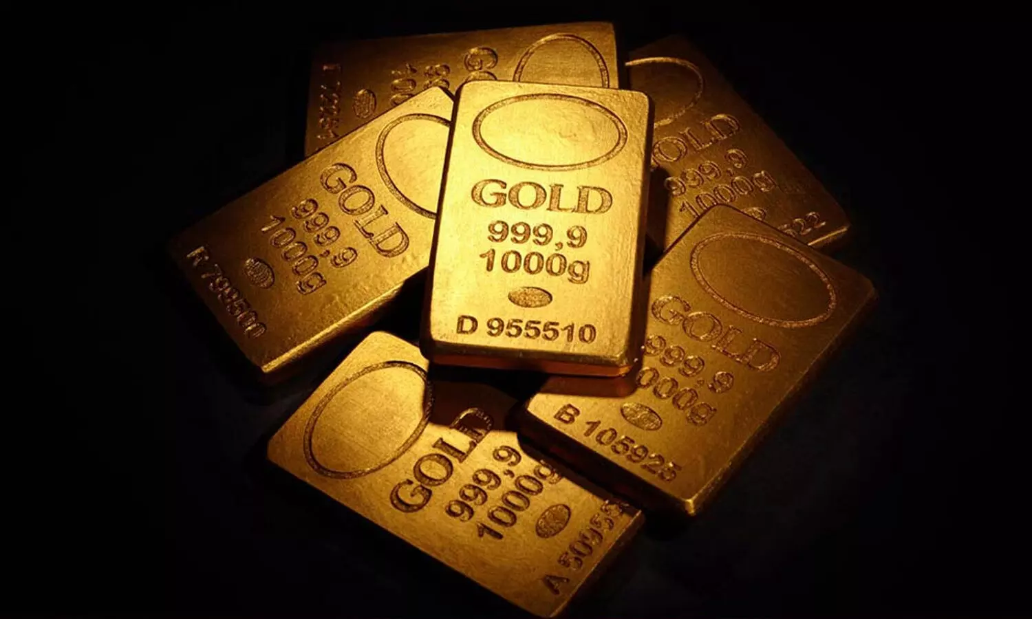 gold , Hyderabad airport, Smuggling gold , Hyderabad airport, Smuggling