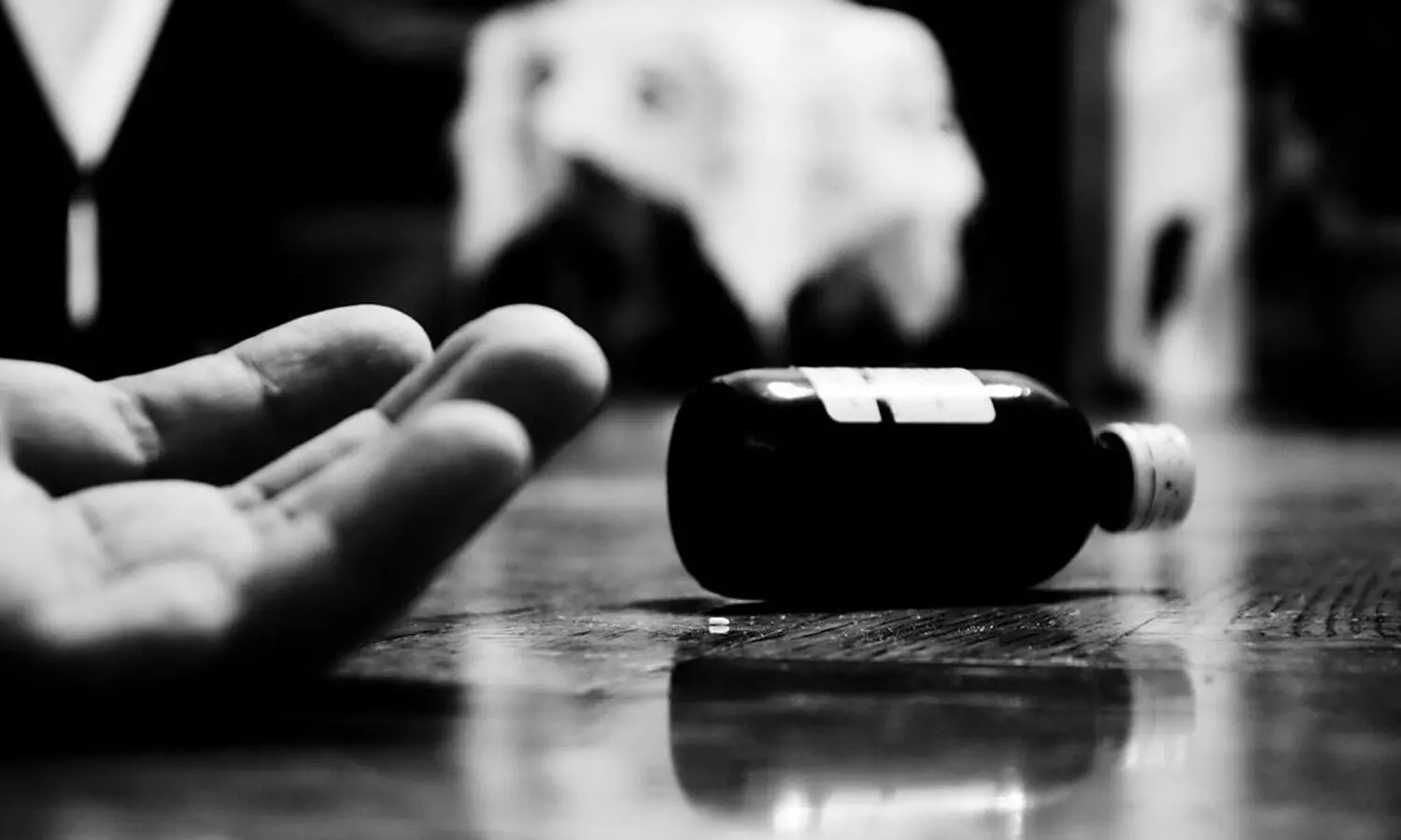 Shamshabad, suicide , loan app  harassment, Crime news