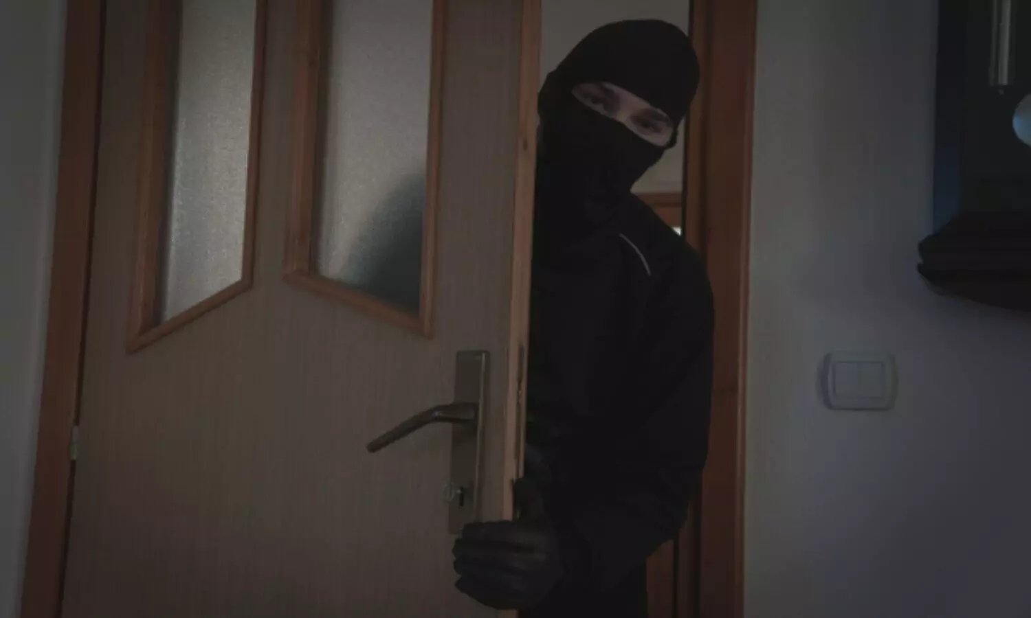 అమెరికాలో చైన్ స్నాచర్ల టార్గెట్ మన వాళ్లే