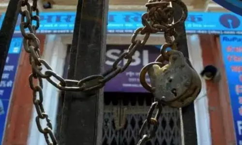 ఆగస్టు నెలలో భారీగా బ్యాంకు సెలవులు.. చూసుకుని వెళ్ళండి