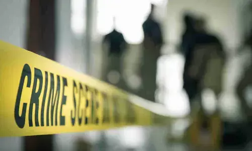 దొంగతనం అనుమానం.. మైన‌ర్ల‌కు మూత్రం తాగించి, మిరపకాయలతో చిత్రహింసలు