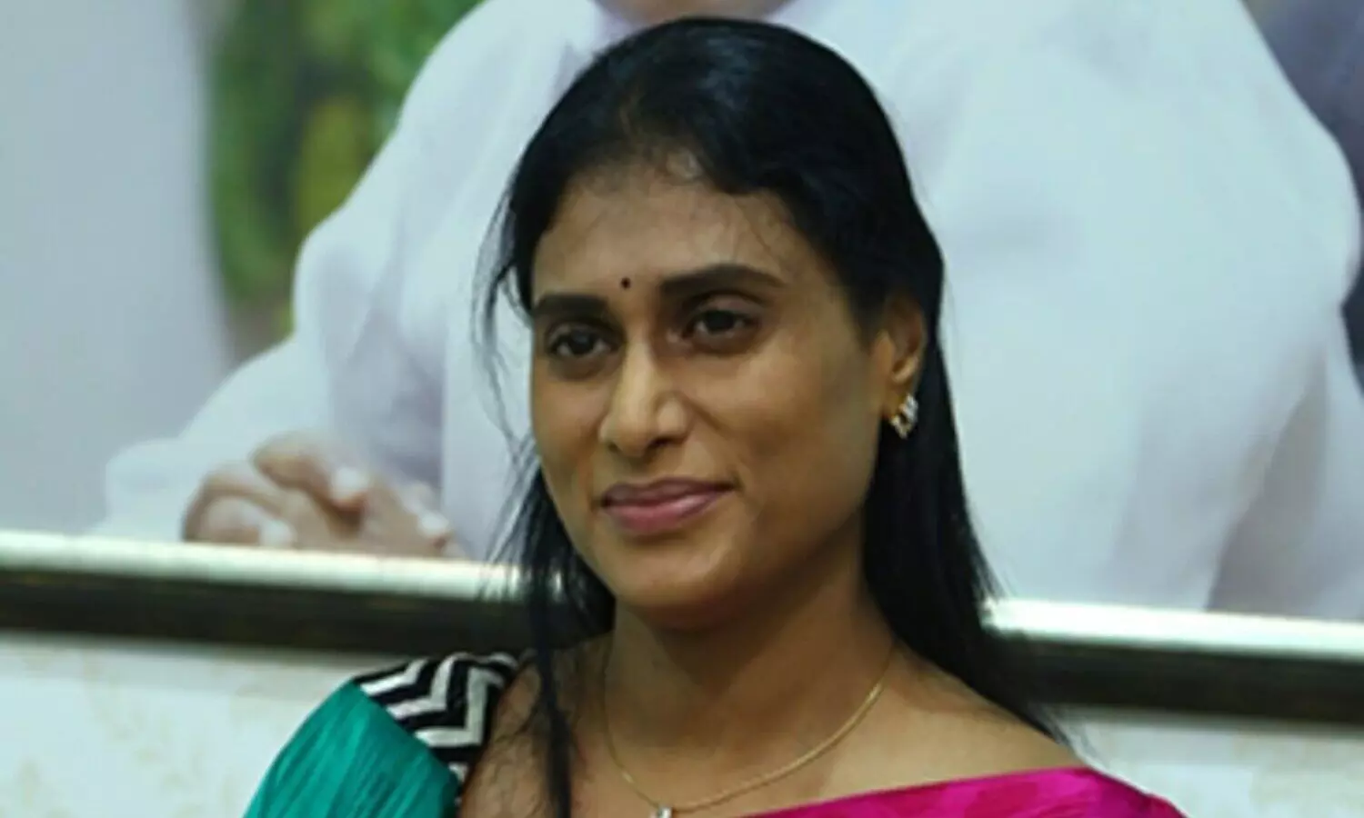 ఢిల్లీ నుండి రాగానే షర్మిల చెప్పిన మాట ఇదే