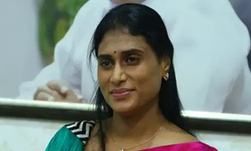 ఢిల్లీ నుండి రాగానే షర్మిల చెప్పిన మాట ఇదే