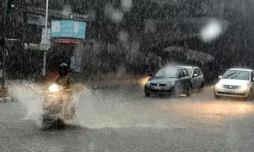 Telangana : తెలంగాణలో మూడు రోజులు భారీ వర్షాలే