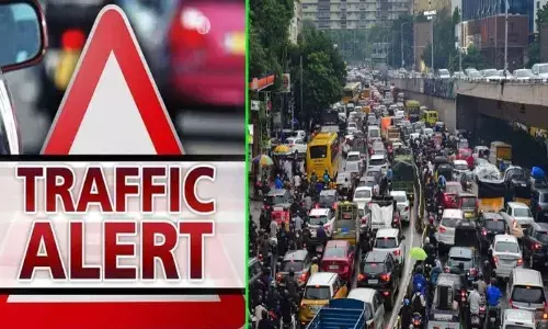 హైదరాబాద్ లో ట్రాఫిక్ ఆంక్షలు అమలు