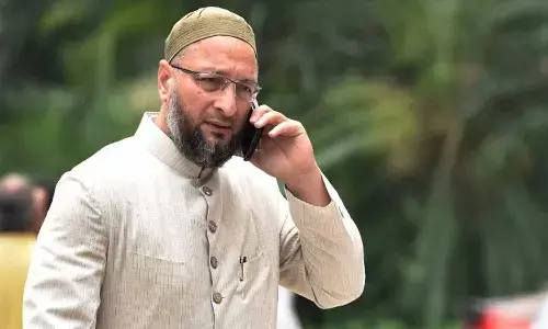 అసదుద్దీన్ ఒవైసీ ఇంటిపై దాడి