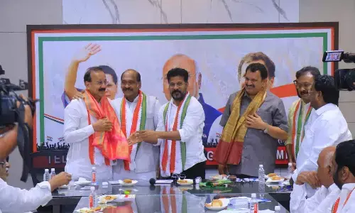 కాంగ్రెస్ దూకుడు.. టికెట్ ఆశించేవారు ఆ రోజు నుంచి అప్లై చేసుకోండి..!