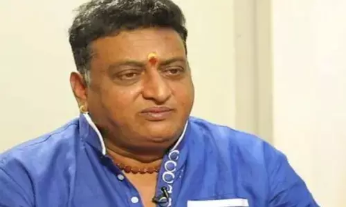 మెగా భజనలపై 30 ఇయర్స్ పృథ్వీ కీలక వ్యాఖ్యలు