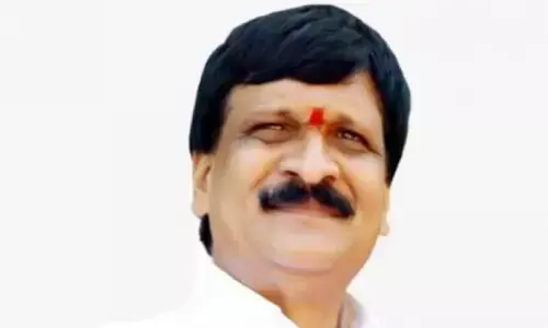 వెనక్కు తగ్గని మైనంపల్లి