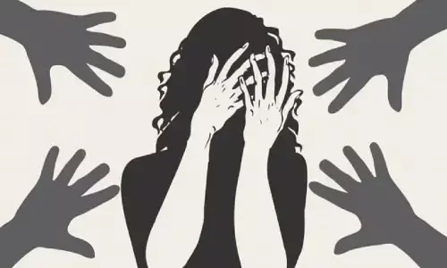 హైదరాబాద్ లో తమ్ముడి ముందే బాలికపై అత్యాచారం