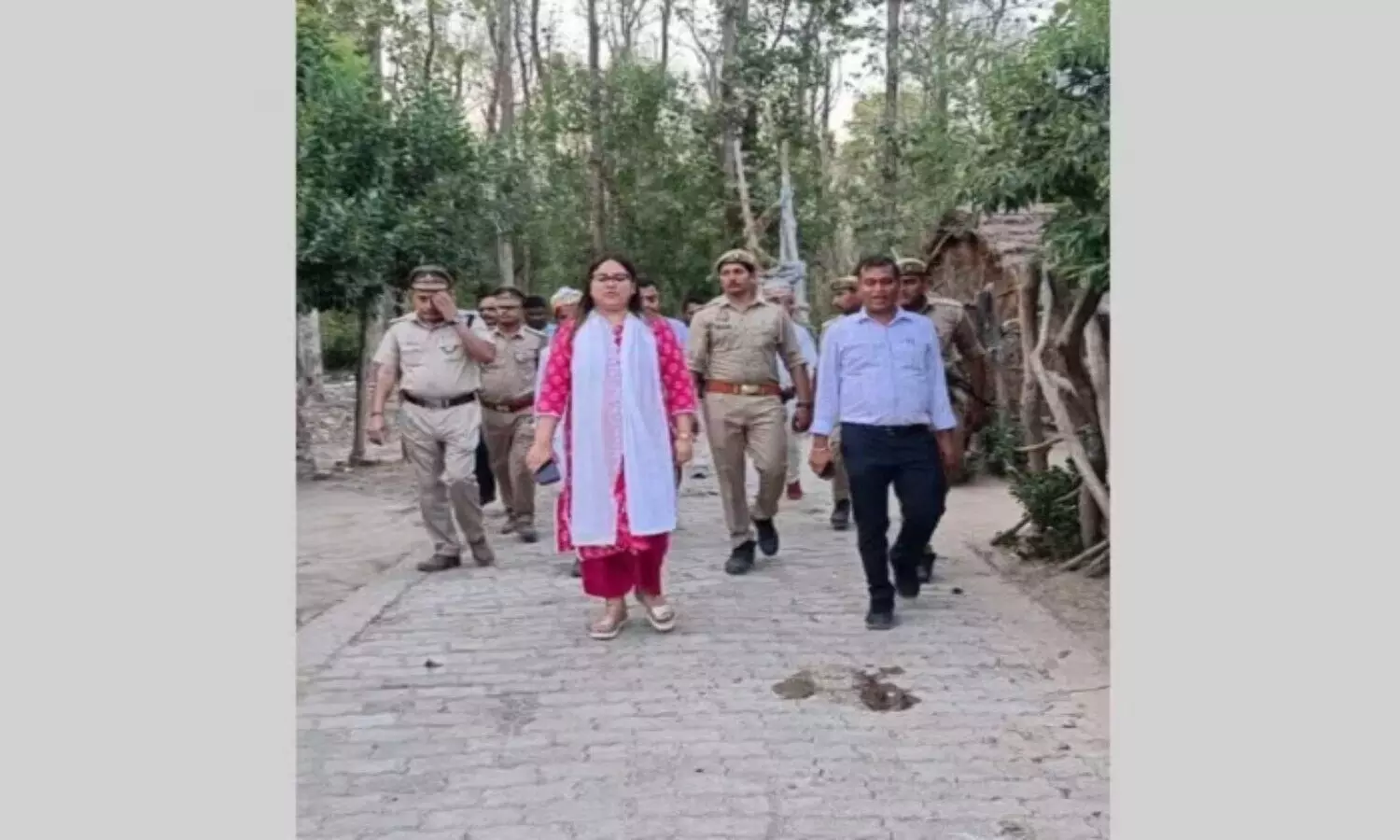 రాత్రి గర్ల్స్ హాస్టల్ కు వెళ్లిన అధికారులు.. 89 మంది మిస్సింగ్