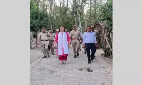 రాత్రి గర్ల్స్ హాస్టల్ కు వెళ్లిన అధికారులు.. 89 మంది మిస్సింగ్