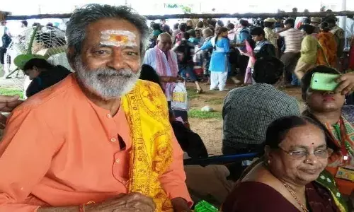 చేప ప్రసాదం ఇచ్చే బత్తిని హరినాథ్‌ గౌడ్‌ కన్నుమూత