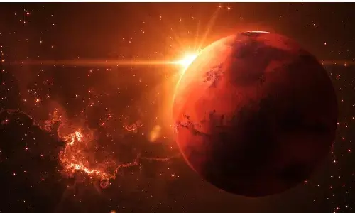 సూర్యుడిపై అంతుచిక్కని పేలుడు  మార్స్ పై అందమైన కిరణాలు...