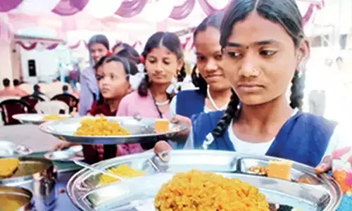 schools, kcr, chief minister, break fast