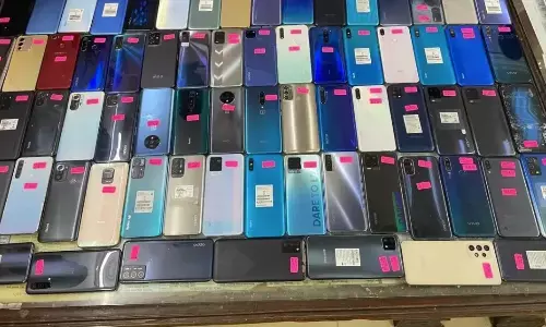 Nandyal, Cellphones, Mobiles, CellphonesTheft