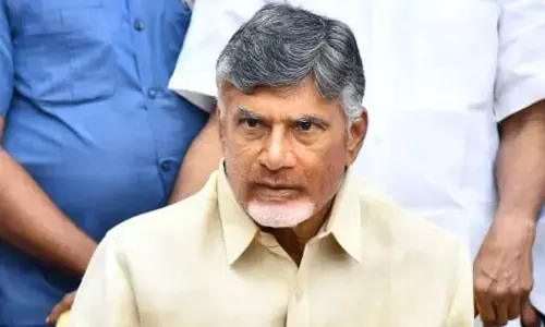 chandrababu, tdp, cyclone, party leaders,  stand by the victims