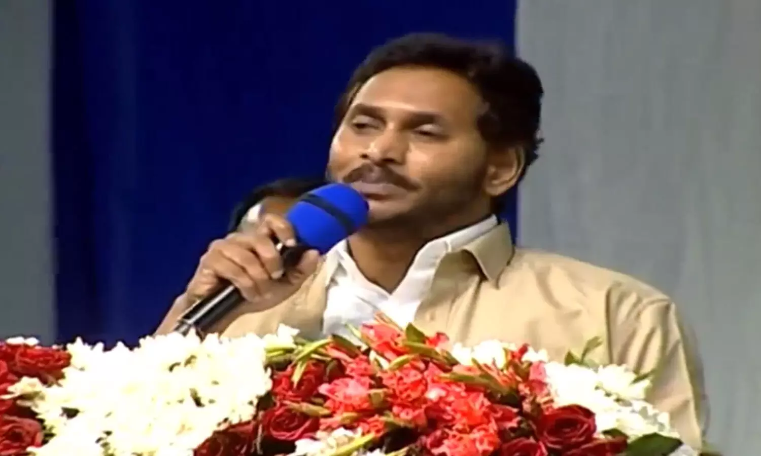 ys jagan, vahana mithra, vijayawda, tdp