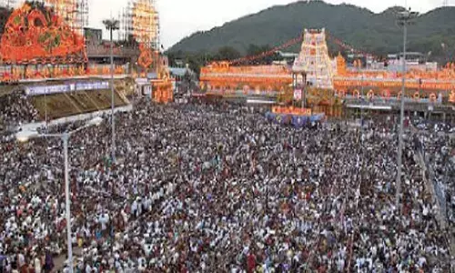 peratasi month, rush, devotees, tirumala