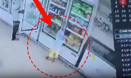 nizamabad, Fridge, electricshock, Girl, Supermarket, SupermarketFridge