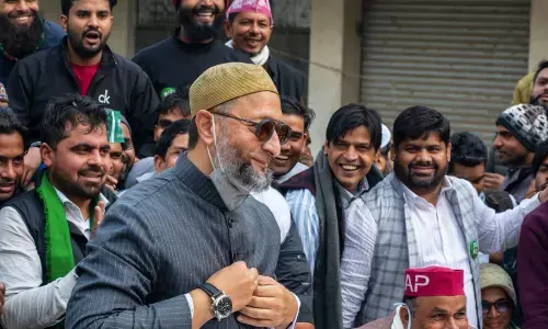 BRS, TelanganaPolitics, CMKCR, AsaduddinOwaisi