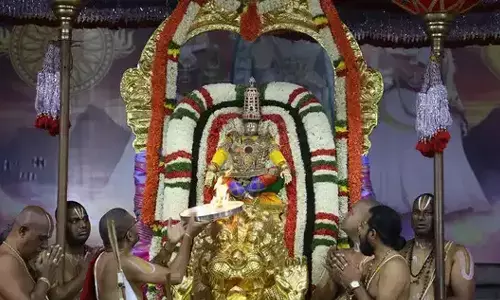 rush, devotees, tirumala, income