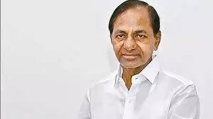 kcr, ex chief minister, admitted, fractured his leg, yashoda hospital
