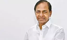 kcr, ex chief minister, admitted, fractured his leg, yashoda hospital