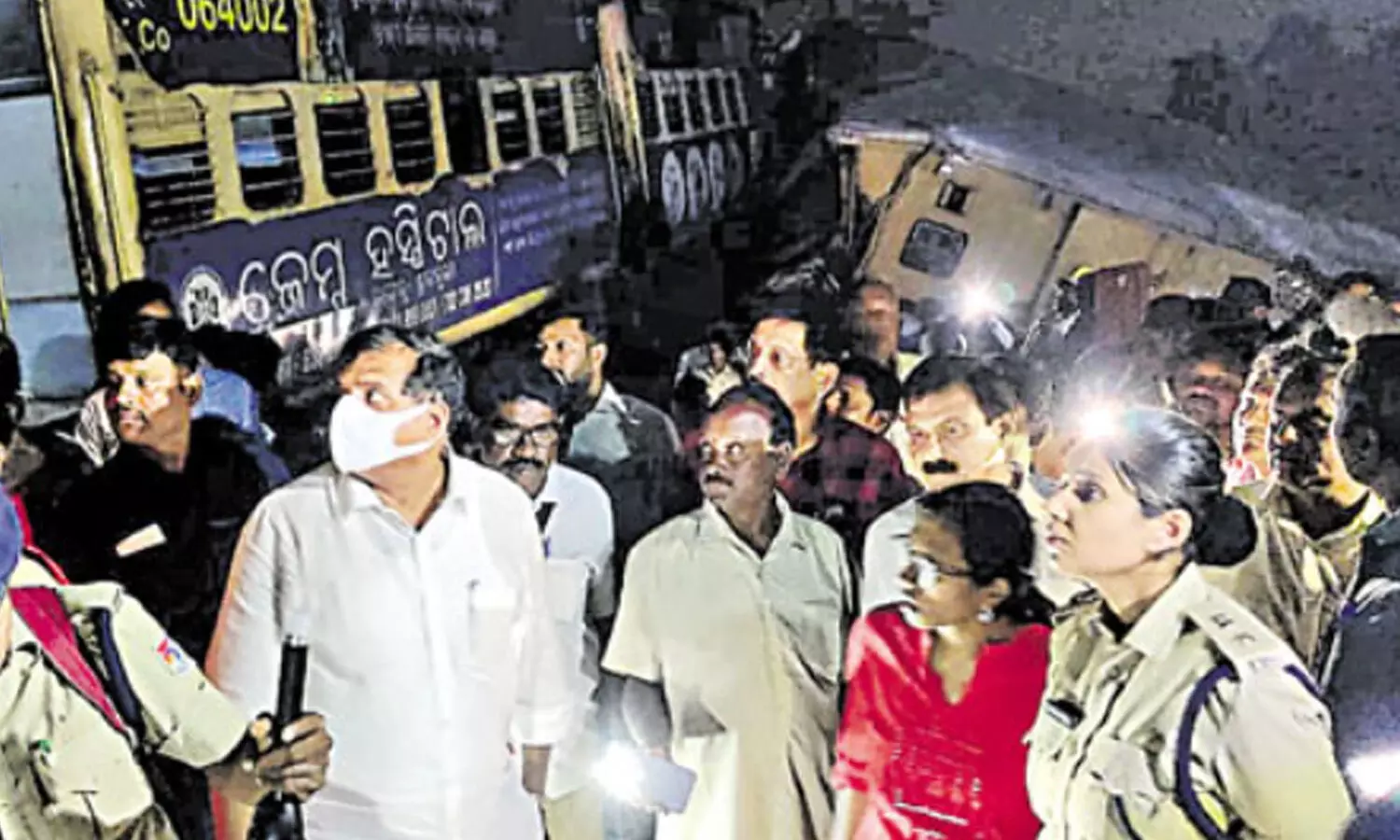 14 రైళ్లు రద్దు ఇవే.. కొన్ని రైళ్లు దారి మళ్లింపు