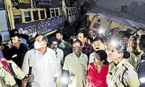 14 రైళ్లు రద్దు ఇవే.. కొన్ని రైళ్లు దారి మళ్లింపు