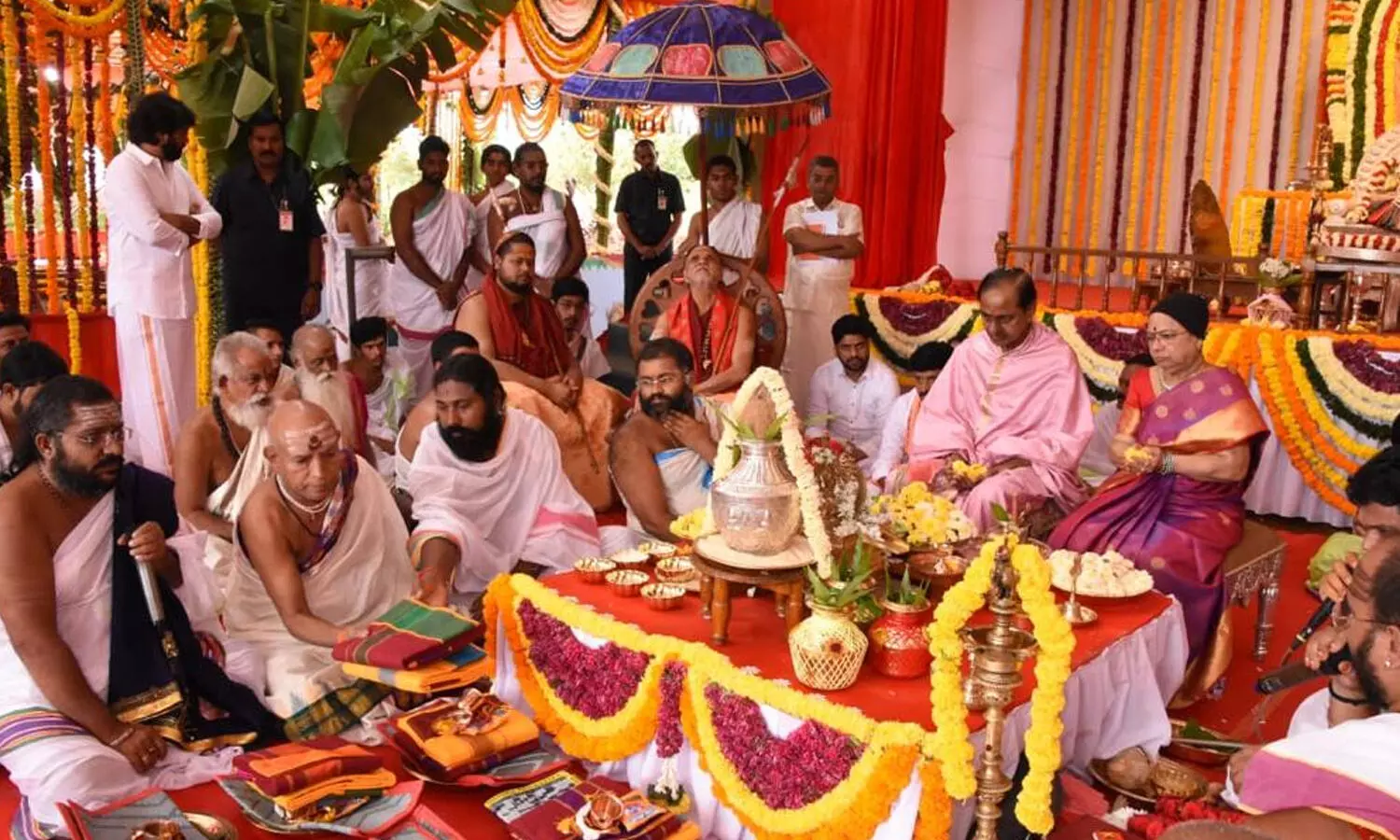 kcr, chief minister, farmhouse, rajashyamala yagam, telangana