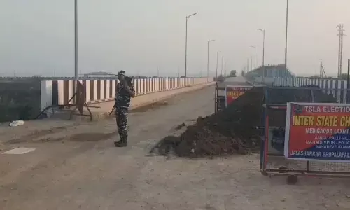 uttam kumar reddy,  sridhar babu, medigadda project, telangana, political news, telangana politics, telangana news, congress news