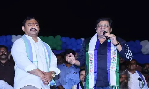 YSJagan, Jagan Mohan Reddy, CM Jagan, Ali, Comedian, YSRCP