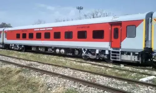 thiruvananthapuram express, train, accident, chennai