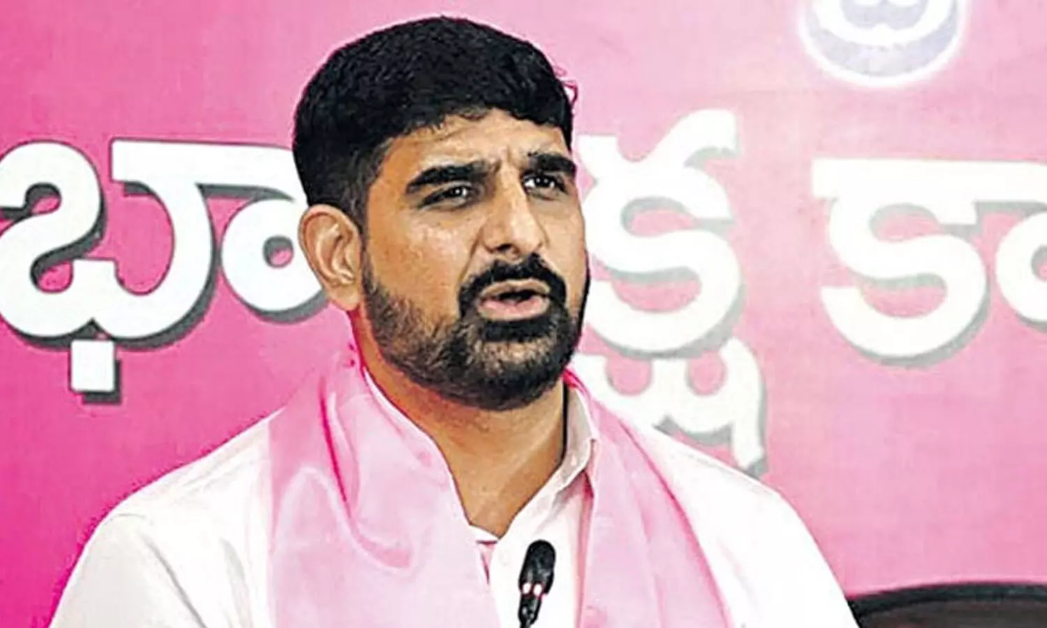 padi kaushik reddy, case, police, huzurabad