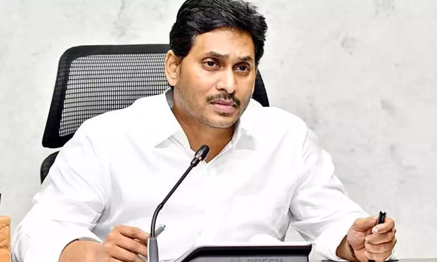 ys jagan, ycp, sitting mlas, incharges,  eleven constituencies, ysrcp news, political news