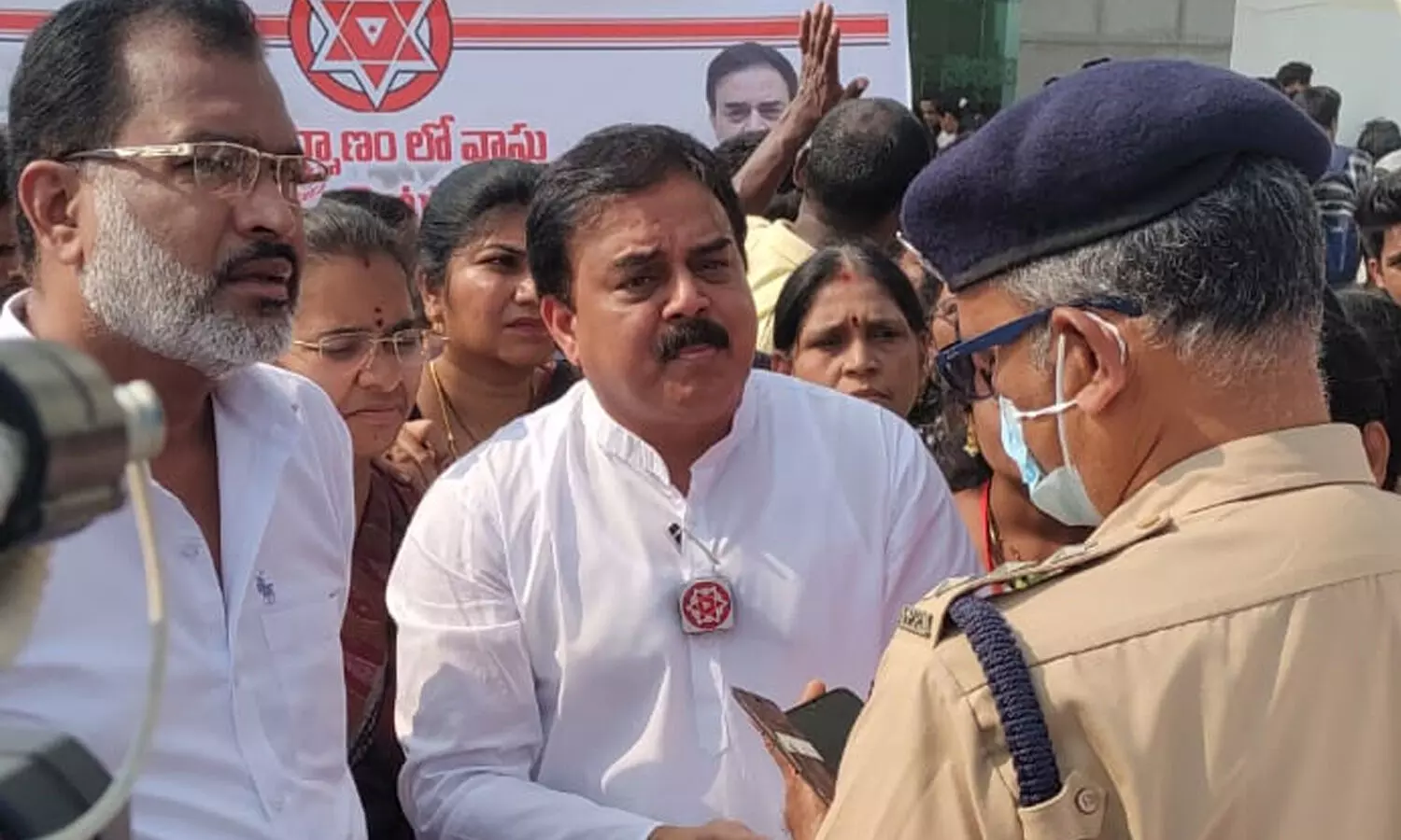 nadendla manohar, janasena  leader, police, novatel hotel, ap politics, ap political news, janasena news