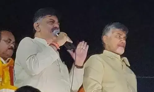 apelections, chandrababu, dksivakumar, appolitics, Chandrabu and DK Siva kumar had a meeting at Bangalore airport