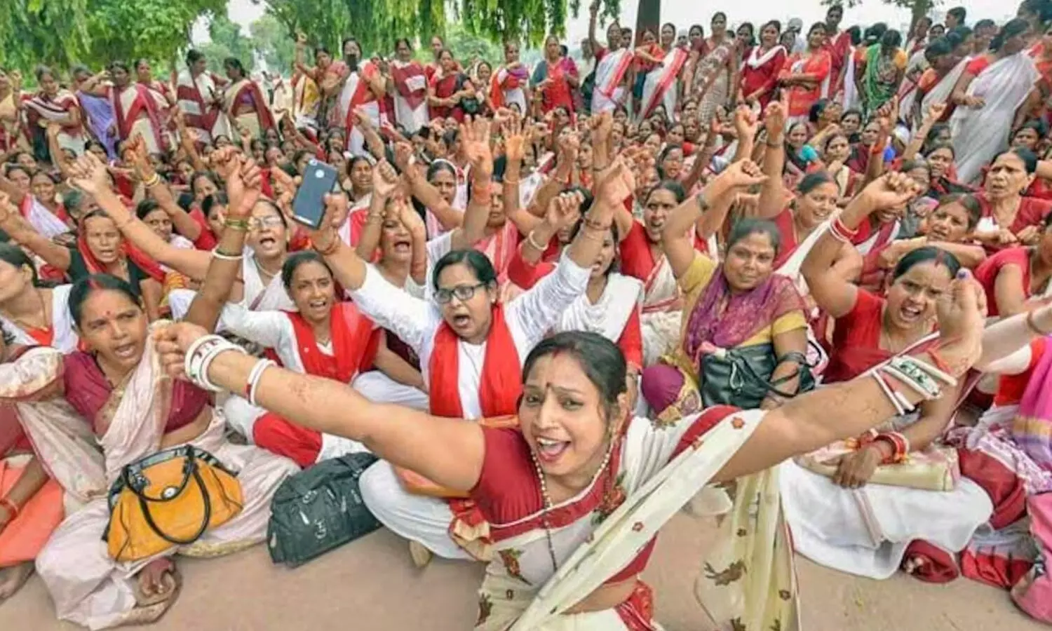 Breaking: అంగన్ వాడీ వర్కర్లకు ప్రభుత్వం అల్టిమేటం..విధుల్లో చేరకుంటే?