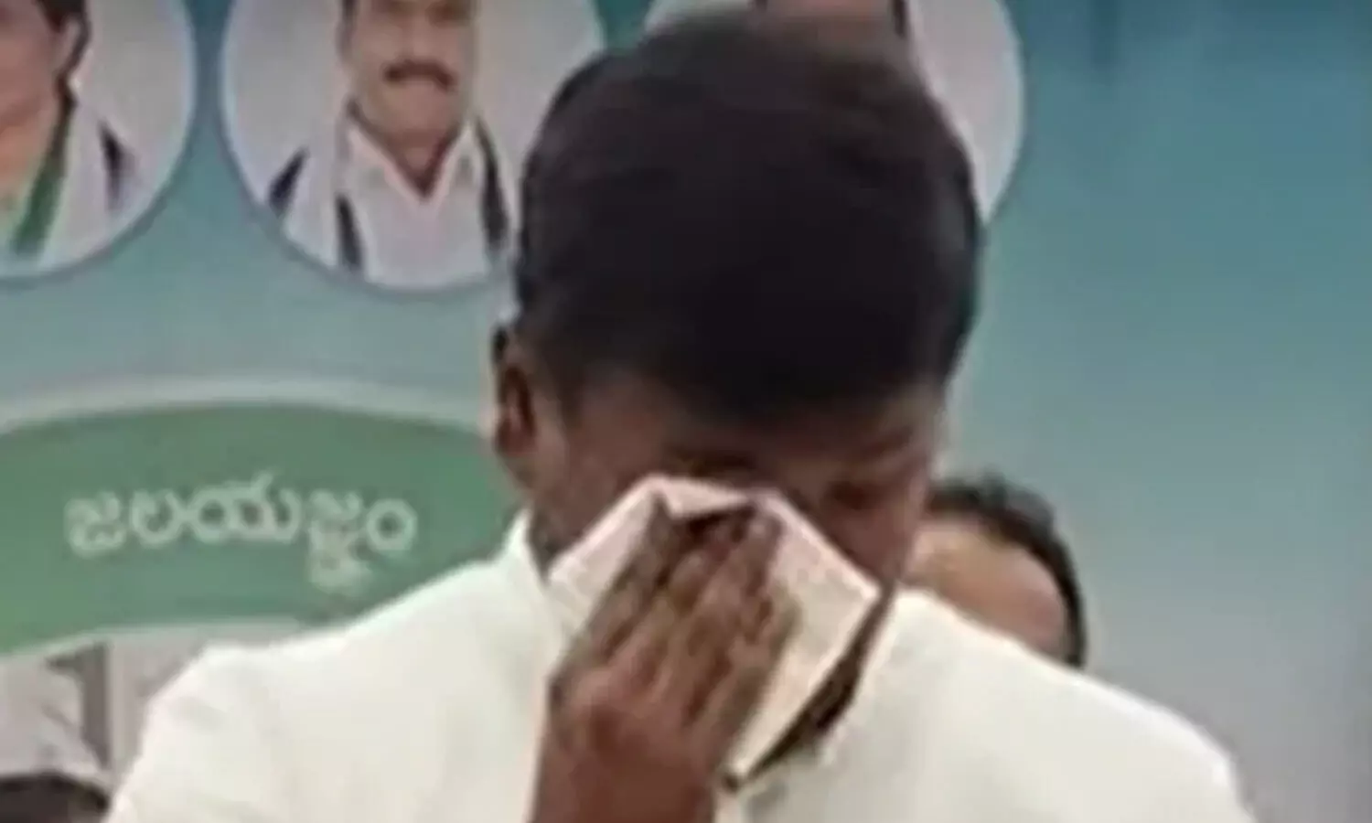 Amarnadh : మంత్రిగారు బోరున ఏడ్చేశారు... దు:ఖాన్ని ఆపుకోలేక?