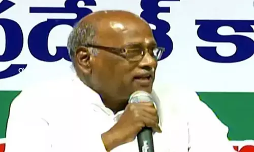 Formula e:  రేసింగ్ రద్దవడంపై కాంగ్రెస్ నేతలు ఏమంటున్నారో తెలుసా?